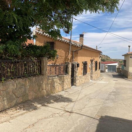 Casa Rural Neira Almenara de Tormes Eksteriør billede