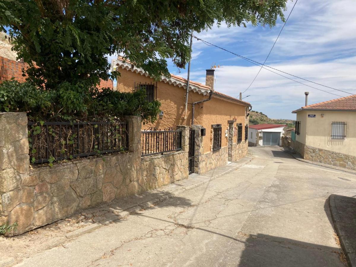 Casa Rural Neira Almenara de Tormes Eksteriør billede
